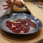 初音鮨 - まぐろ漬けと塩