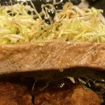 とんかつ春 - お肉も厚いです【料理】