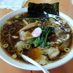 青島食堂 - 2016年5月5日(木・祝)　青島ラーメン(750円)