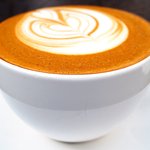 Urth Caffé - カフェラテ(ミディアム) 580円