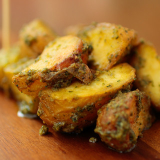 熟成肉と手作りソーセージの旨安ワイン酒場炭焼グリル 孫三郎_2