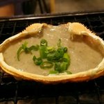 磯丸水産 - 蟹味噌甲羅焼