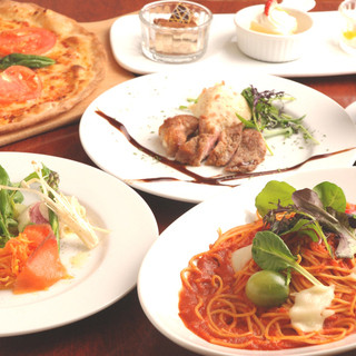 ゼンゼロのスペシャルランチ お肉のメイン 豪華ドルチエミスト付 Zenzero 名駅店 ゼンゼロ 近鉄名古屋 イタリアン 食べログ