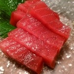 桜川 - やや透明感のある深い赤　インドマグロだそうだ