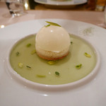 バローレ - 白花豆のムース 横から