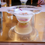 バローレ - 冷製スープ 横から