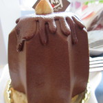 パティスリー　一菓だんらん - ショコラケーキ？、横から！