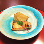 東京 芝 とうふ屋うかい - まながつおの塩焼き