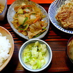 味安 - 豚スタミナ炒め・唐揚げ・ヒレカツセット８５０円