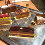 ショコラティエ パレ ド オール - ガトーセットで運ばれてくるケーキサンプル '16 4月中旬