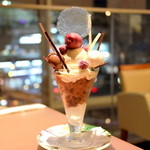 ショコラティエ パレ ド オール - パフェ パレドオール (1728円) '16 4月中旬