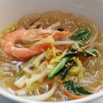 京鼎樓 - 太平燕のシャキシャキ野菜 有頭海老乗せスープ麺仕立て ナンプラーの香り