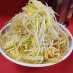 大ラーメン（ニンニク、野菜￥800）5/16/2016