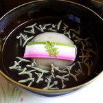 ぬなわや - お椀～蓴菜豆腐のお吸い物