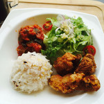 SEKAI CAFE Oshiage - 