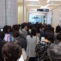 ひつまぶし名古屋備長 大名古屋ビルヂング店 - やはり圧倒的に女性が多い