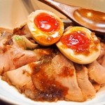 中華蕎麦 葛 - 葛流ローストポーク丼 ハーフサイズ