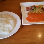 カフェダイニング ナナヴァル - 