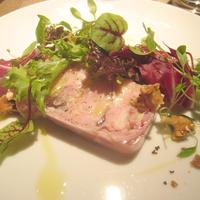 Cucina Italiana 東洞 - 京赤地鶏のマットーネとクルミのインサラータ
