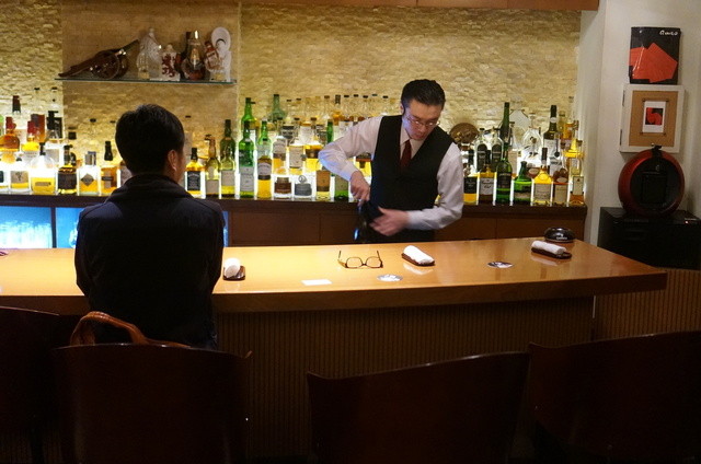 Bar Mitsuishi photo 5