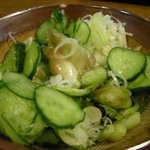 まろうど - すり鉢の味噌に野菜を入れるとこんなボリューム