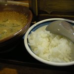 まろうど - うどんを食べ終わったらサービスでご飯をもらえました。