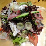 タケル クインディチ - 天然ブリ・太刀魚・真アジのカルパッチョ・サラダ仕立て