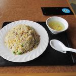 五目チャーハン（900円）大盛りを頼んだので+100円