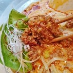 麺 やまらぁ - 手間の込んだ炸醤肉末！