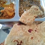 印度家庭料理 レカ - チャパティはちぎって