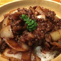 豚捨 KITTE丸の内店 - 山椒が決め手