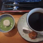 福来寿司 - コーヒーと抹茶ムース