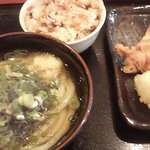 水道橋麺通団 - ひやかけうどん小　炊き込みご飯
