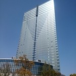 びわ湖大津プリンスホテル - 高層の宿泊棟の左側です