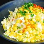 魚んつ - こぼれすぎ！コーンサラダ