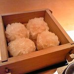 北新地 たくみ - 三種のイカでつくるイカシューマイ