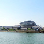 皆美館 - 宍道湖から望む