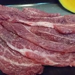 やきにく藤太 - ツラミ