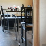 だいにんぐ友 - テーブル席  2016.5