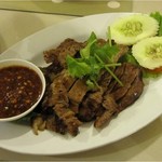 Tida Esarn - 2010/7ヌアヤーン