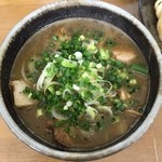 食い味の道有楽 - つけ汁/メンマ・スネほぐし身・角切りチャーシュー・葱二種入り