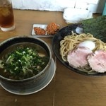 食い味の道有楽 - 道有楽つけ麺とトッピングの辛味