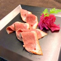 じっくり燻した鴨胸肉のスモーク