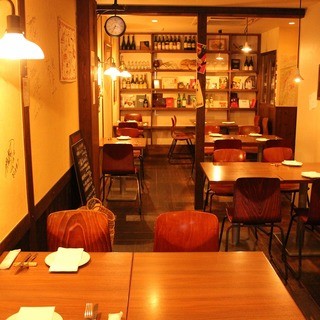 The space has a calm atmosphere, just like an authentic Parisian Bistro.