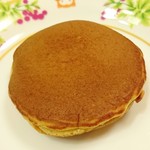 飯野屋製菓 - 黒糖どら焼き…税込130円