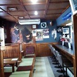 御食事処 宮川 - カウンター席とお座敷の様子です