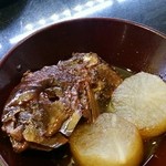 回し寿司 活 活美登利 - 鯛のアラ煮