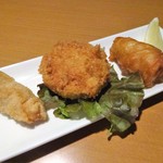 湘南ダイニング TAMARU - ちょい呑み：湘南みやじ豚のおススメ3種盛り