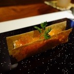 フレンチ割烹 宿 - アミューズはサーモンマリネ