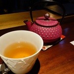 フレンチ割烹 宿 - 茶器も美しい　まさしく割烹